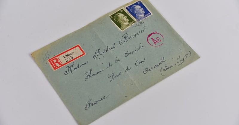 Combien de timbres pour 100g : le guide simple et rapide